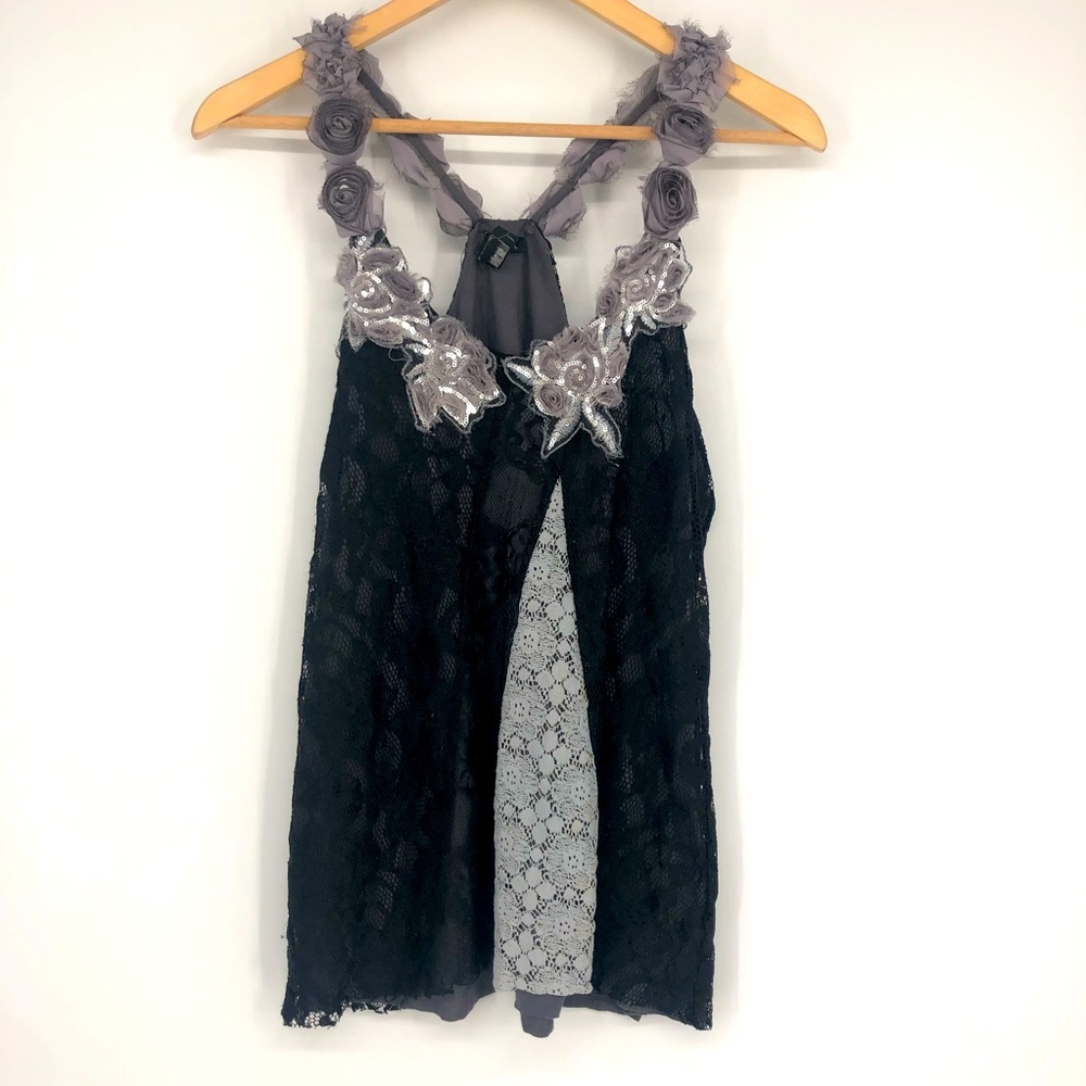 BKE Boutique Lace & Sequin Racer Back Rosette Straps - Size Large